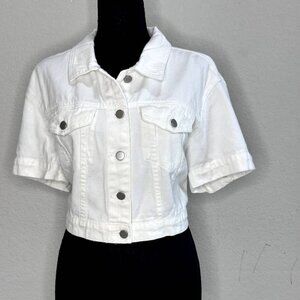 Chic White Crop Shirt Top